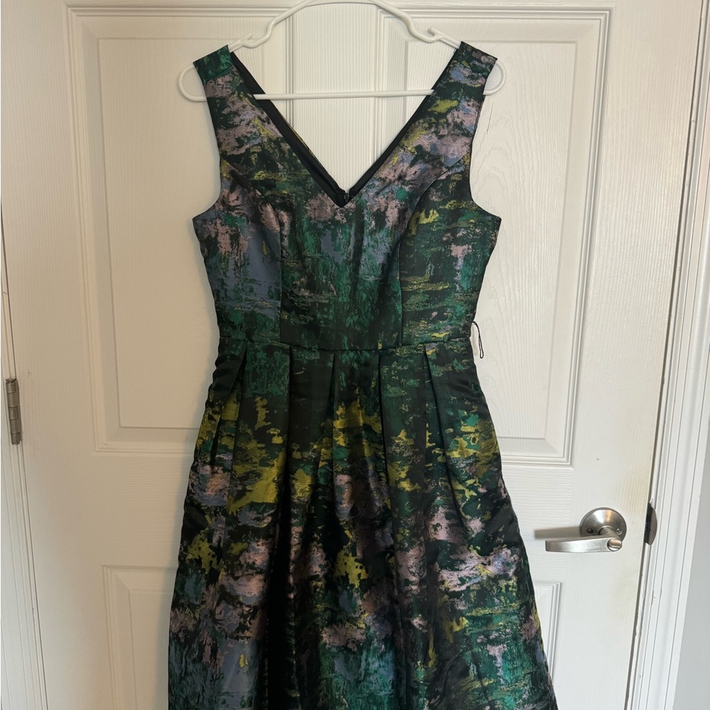 Chic Green and Black Dress